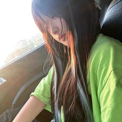她比烟花寂寞 在线观看